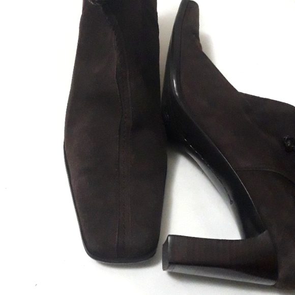 Etienne Aigner Brown Suede Ankle Boots Size 8M - Picture 7 of 11
